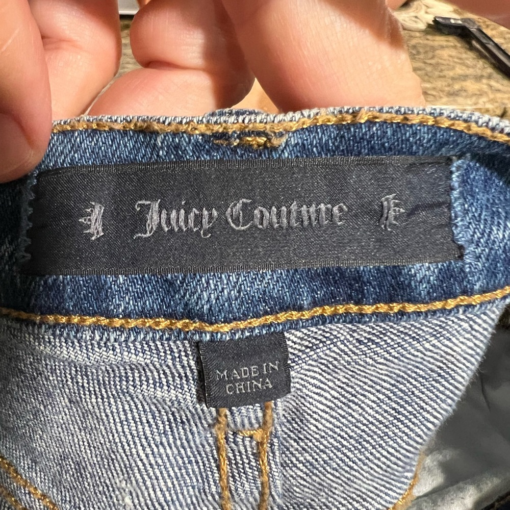 Juicy couture shorts size 24❤️❤️❤️ - Picture 9 of 10